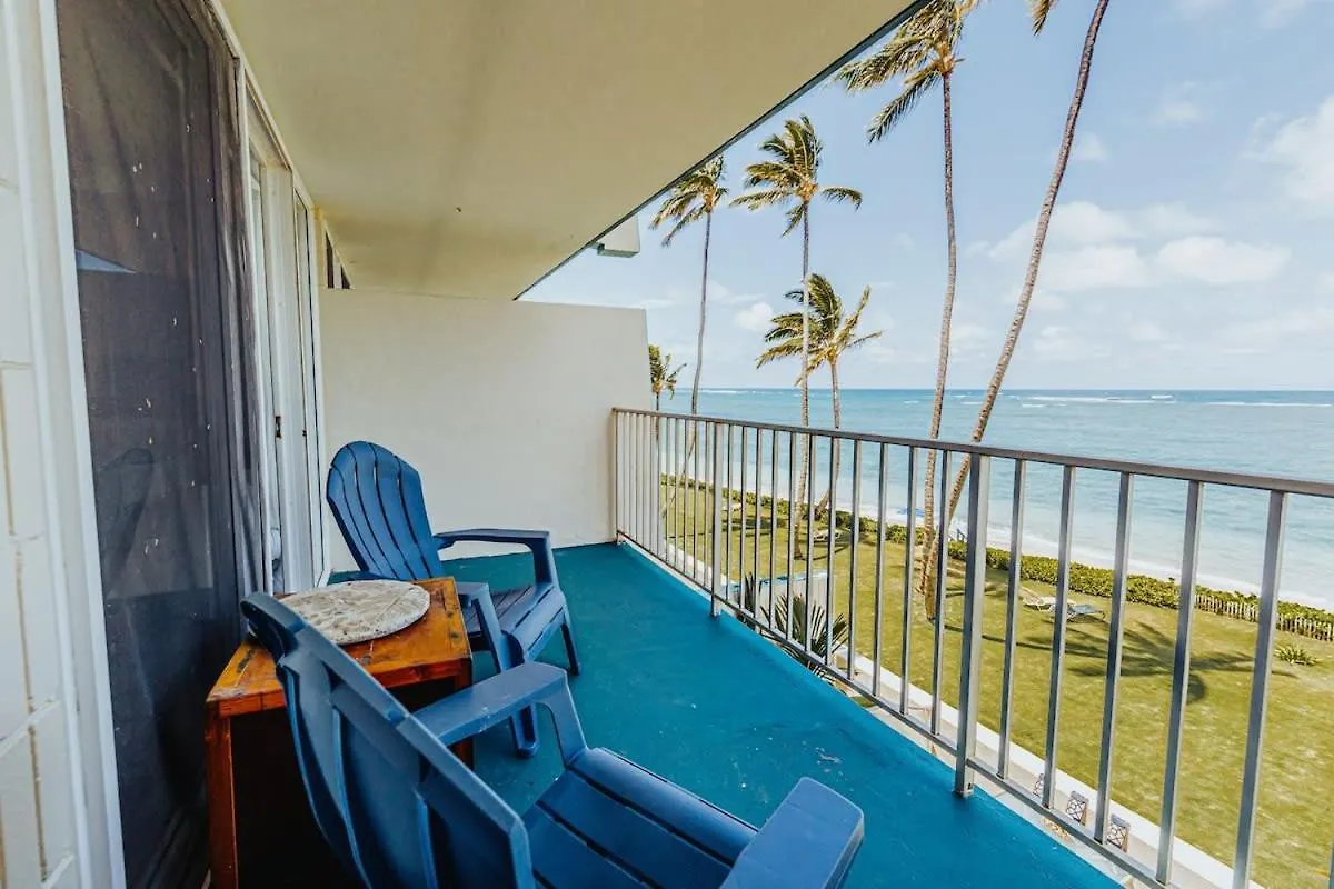 Luxury Beachfront Condo Hau'ula 0*,